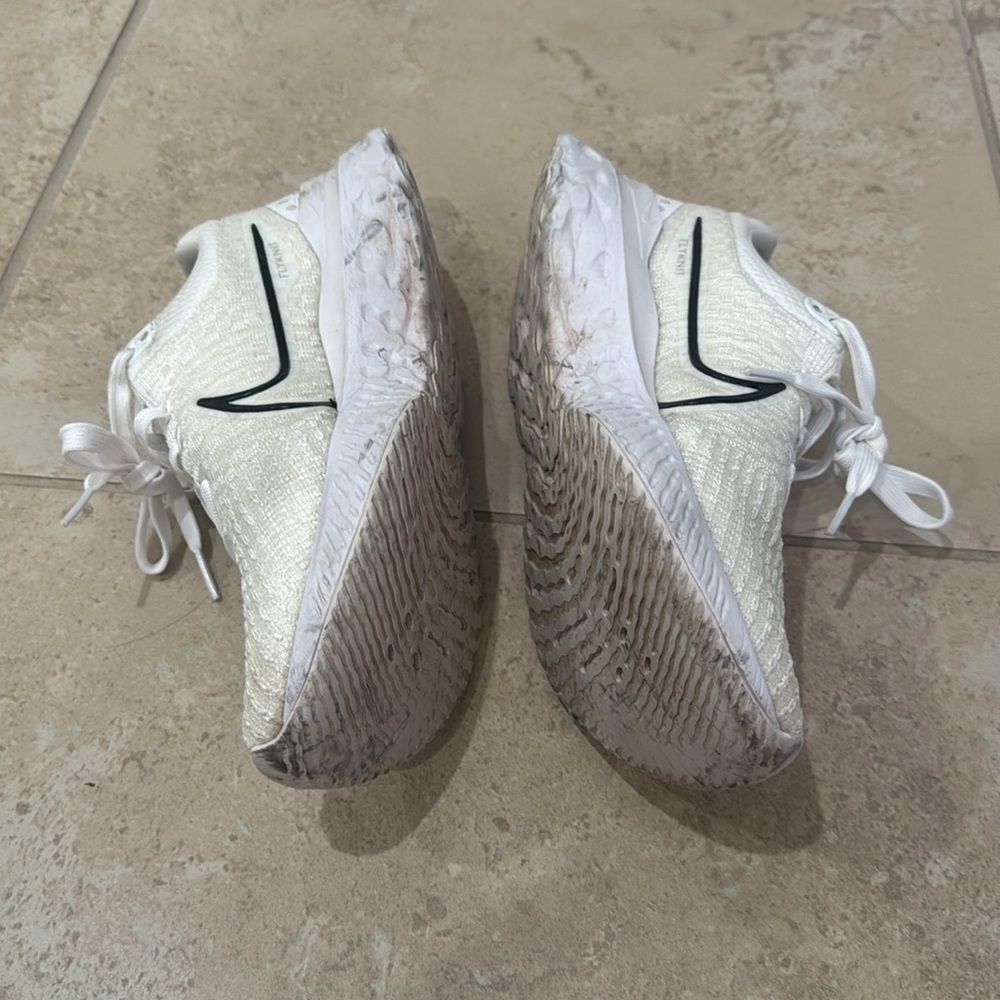 Nike running sneakers - Picture 4 of 7